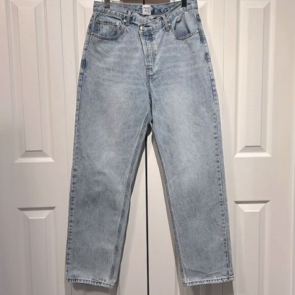 Princess Polly High Rise Asymmetrical Button Fly Light Wash Loose Fit Jeans Sz 8 - Picture 1 of 11